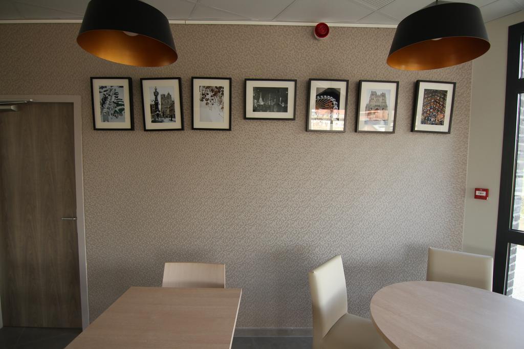 Logis Hotel - La Chambre D'Amiens Esterno foto