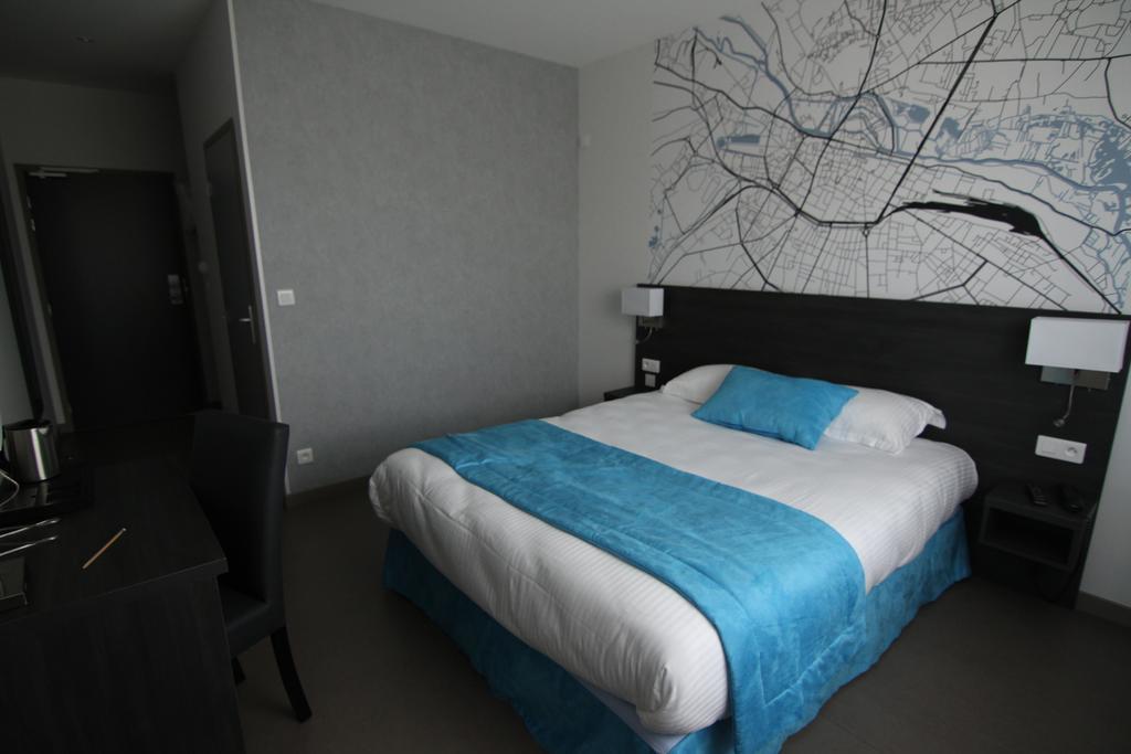 Logis Hotel - La Chambre D'Amiens Esterno foto