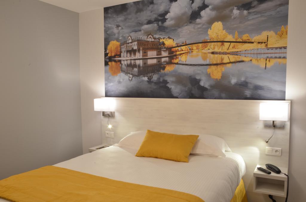 Logis Hotel - La Chambre D'Amiens Esterno foto