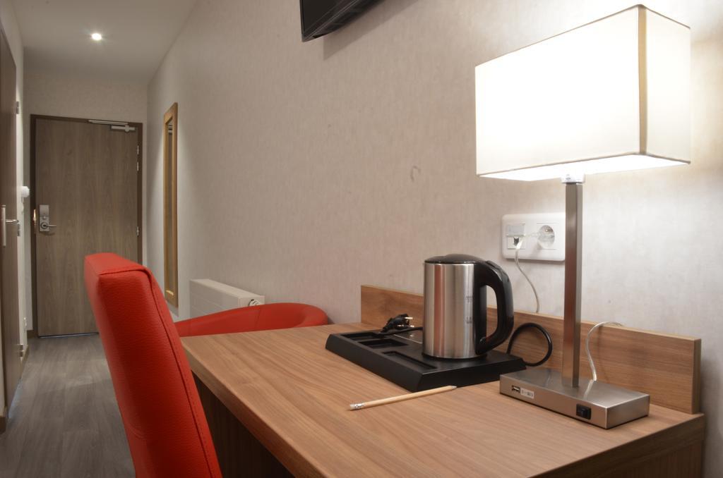 Logis Hotel - La Chambre D'Amiens Esterno foto