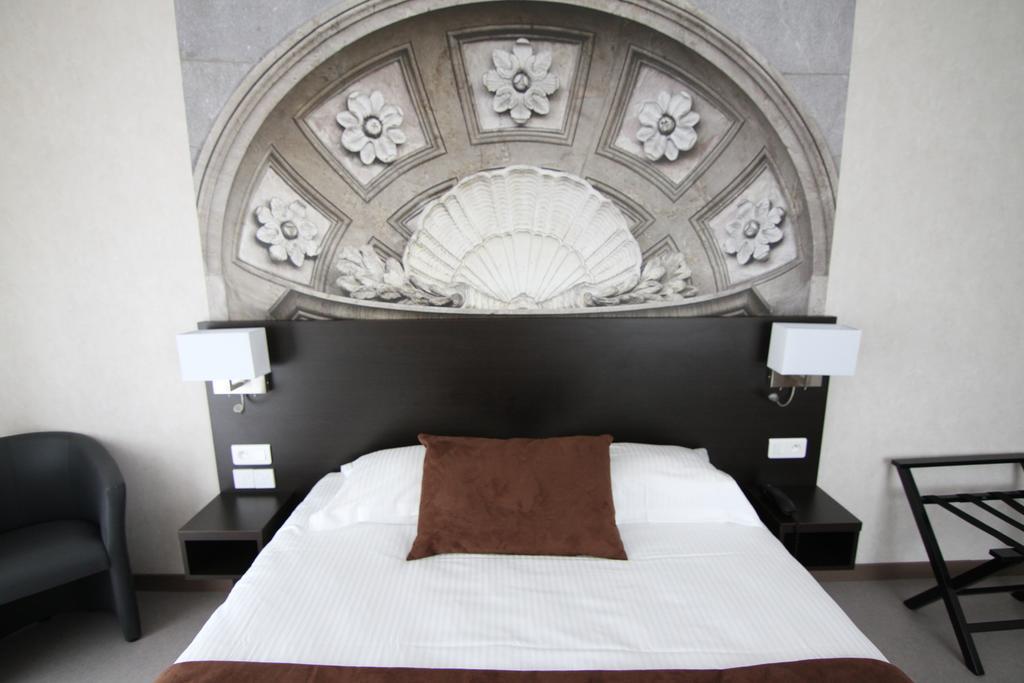 Logis Hotel - La Chambre D'Amiens Esterno foto